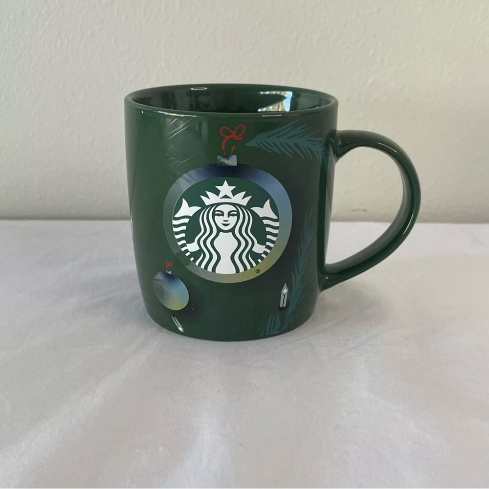 Starbucks 2020 Green Holiday Coffee Tea Mug 12oz